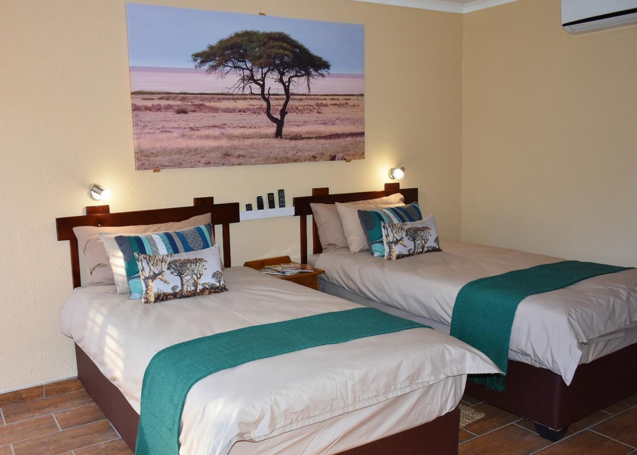 Kamaku Guesthouse Cc Otjiwarongo Exterior photo