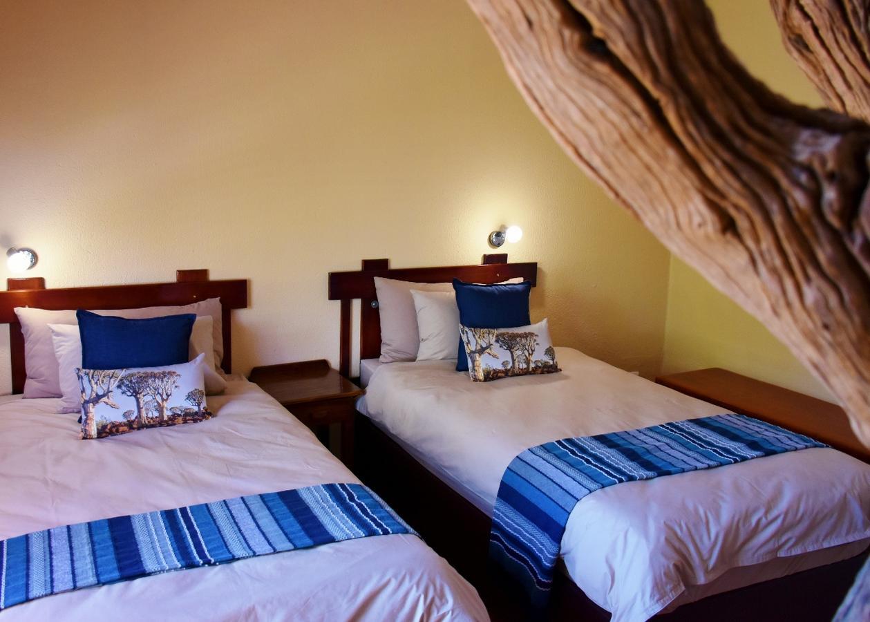 Kamaku Guesthouse Cc Otjiwarongo Exterior photo