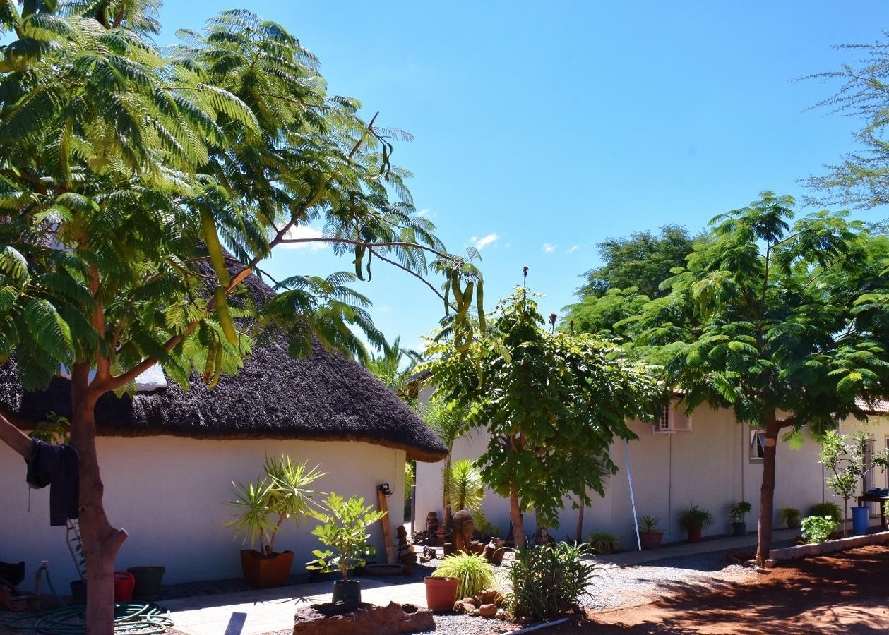 Kamaku Guesthouse Cc Otjiwarongo Exterior photo
