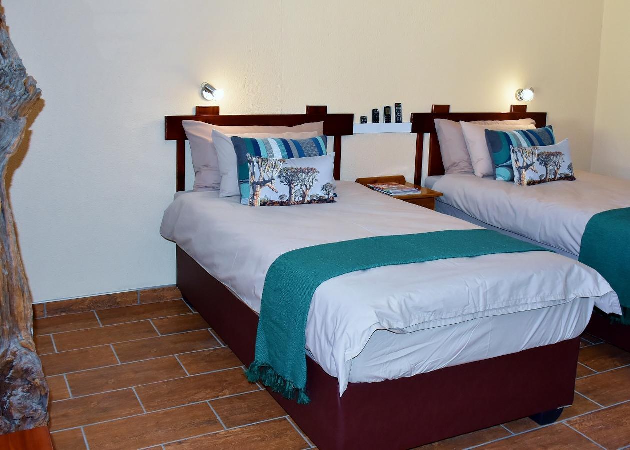Kamaku Guesthouse Cc Otjiwarongo Exterior photo