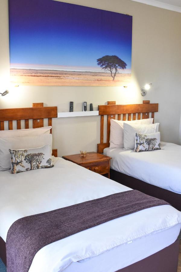 Kamaku Guesthouse Cc Otjiwarongo Exterior photo