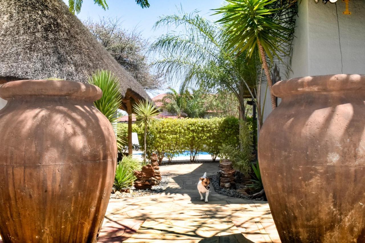 Kamaku Guesthouse Cc Otjiwarongo Exterior photo